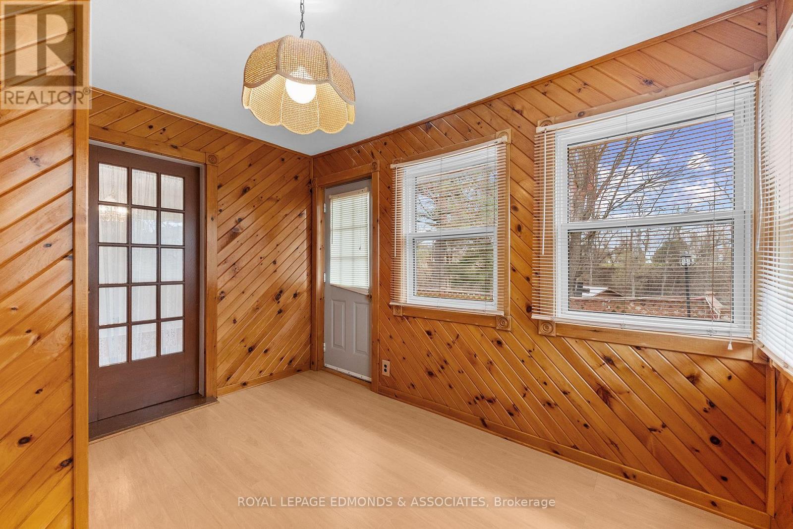 












499 BOUNDARY ROAD E

,
Pembroke,




Ontario
K8A6L7

