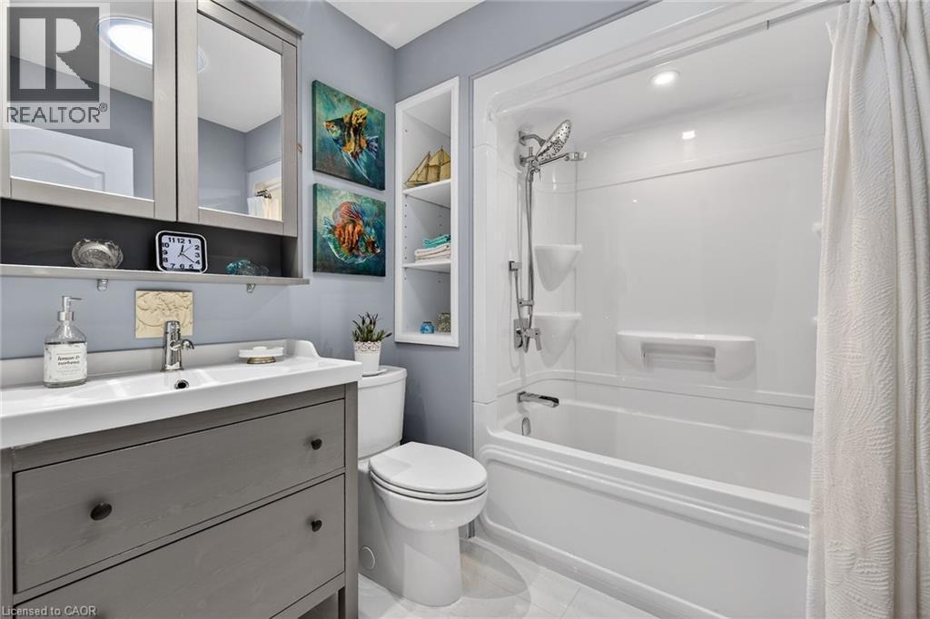 












112 PROSPECT Street

,
Port Dover,




Ontario
N0A1N6

