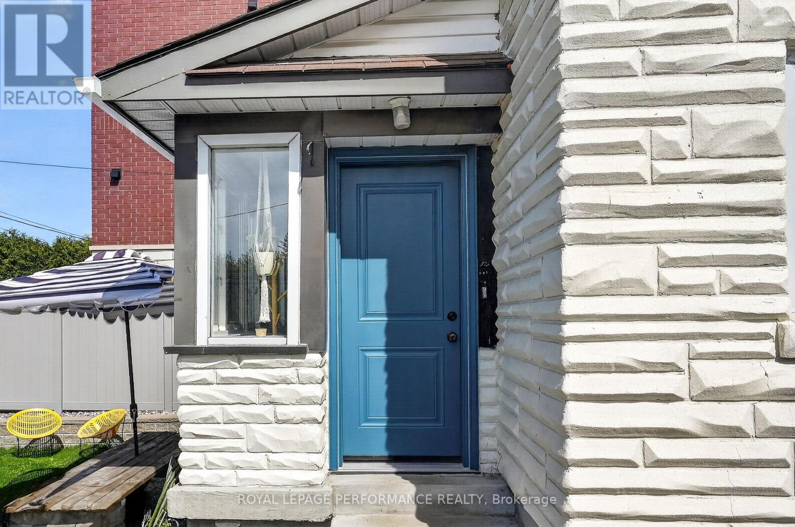 












317 SHAKESPEARE STREET

,
Ottawa,




Ontario
K1L5M1

