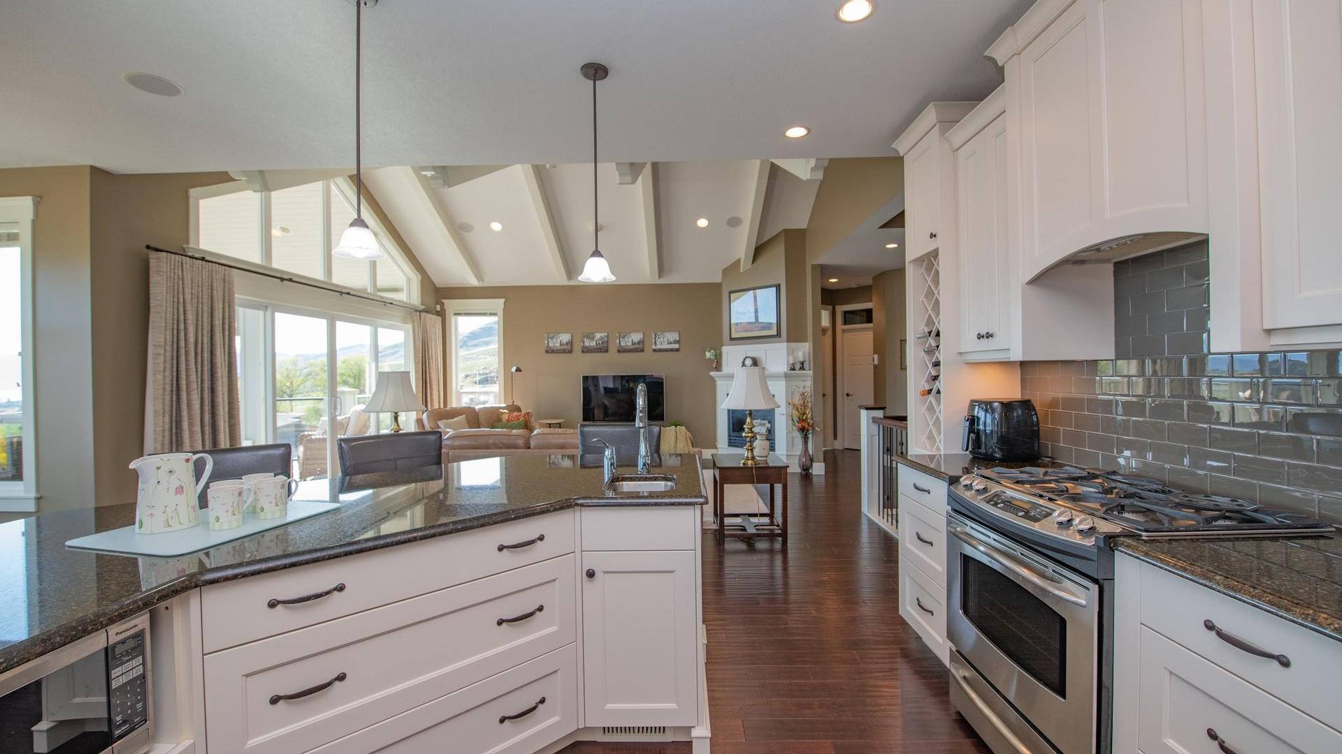 









4300


Camelback

Way,
Vernon,




BC
V1T 9W4

