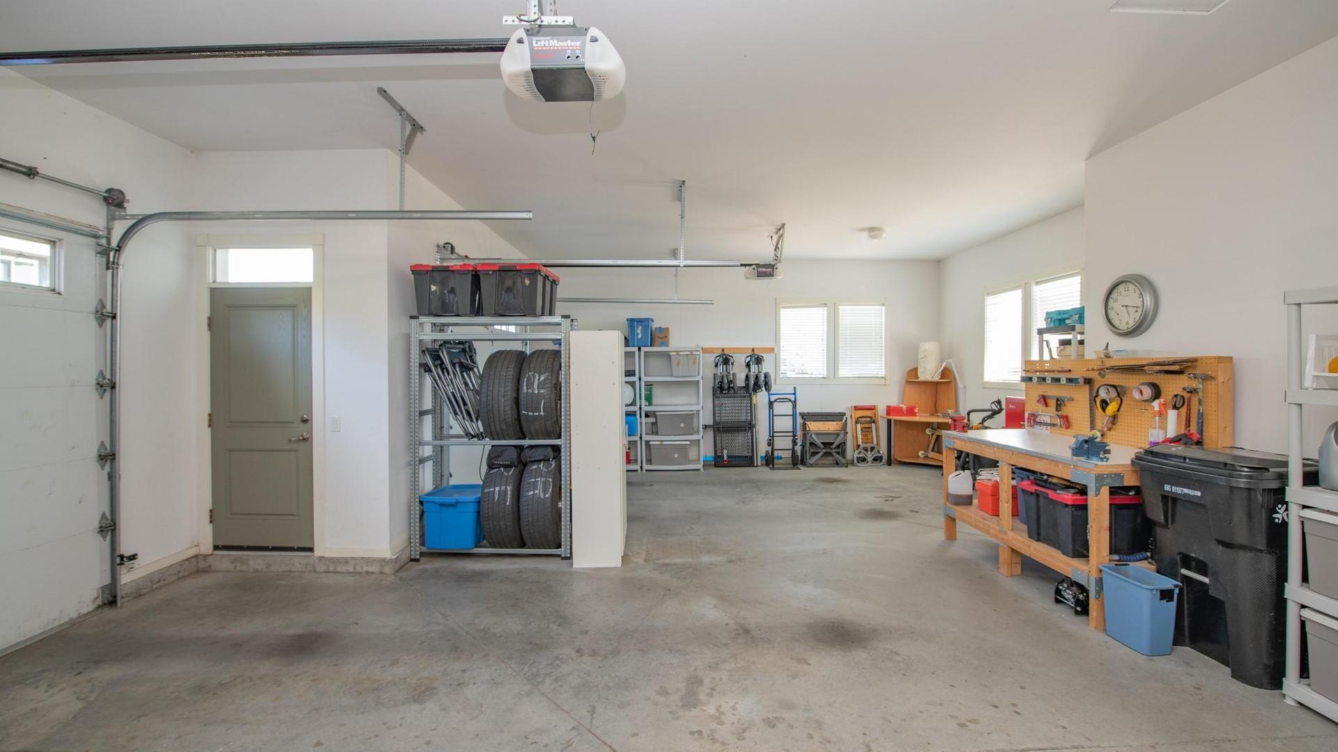 









4300


Camelback

Way,
Vernon,




BC
V1T 9W4

