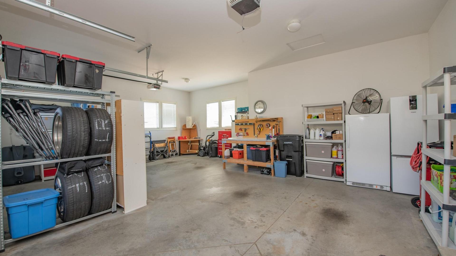 









4300


Camelback

Way,
Vernon,




BC
V1T 9W4

