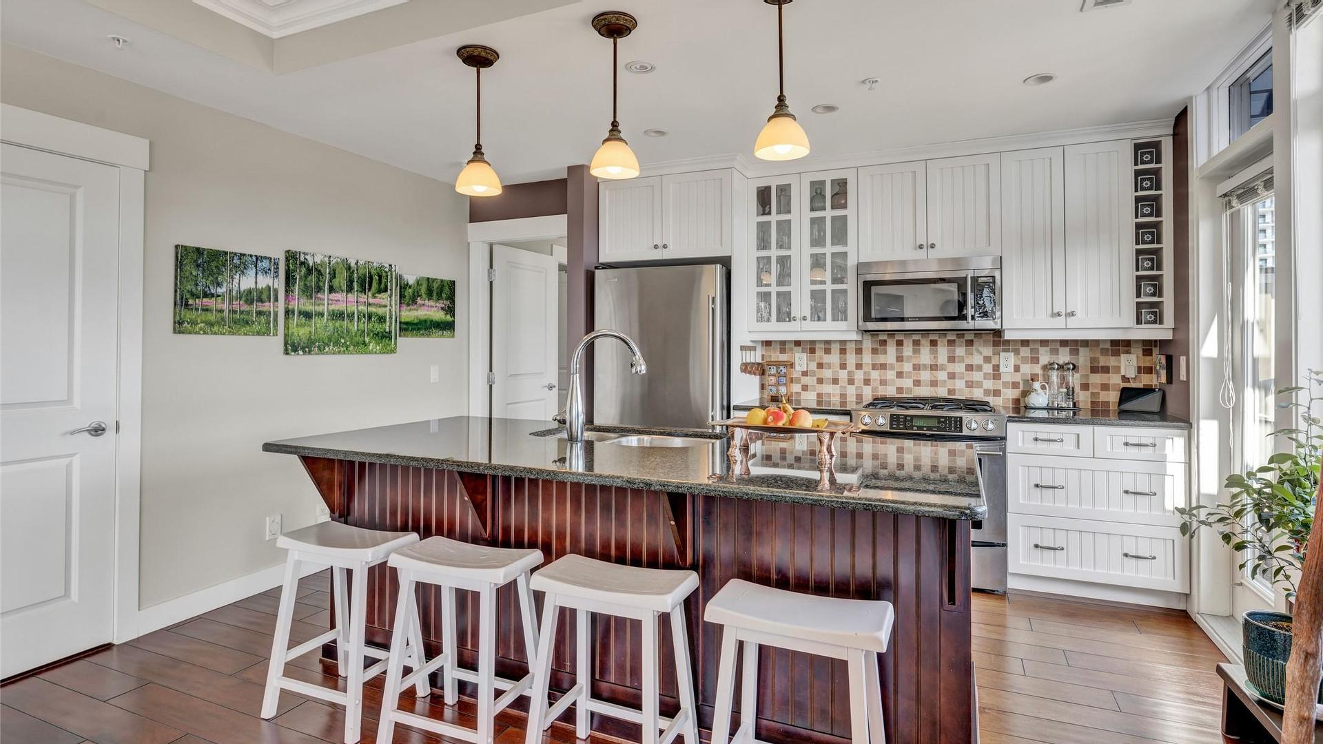 









2901


Abbott

Street, 305,
Kelowna,




BC
V1Y 1G7

