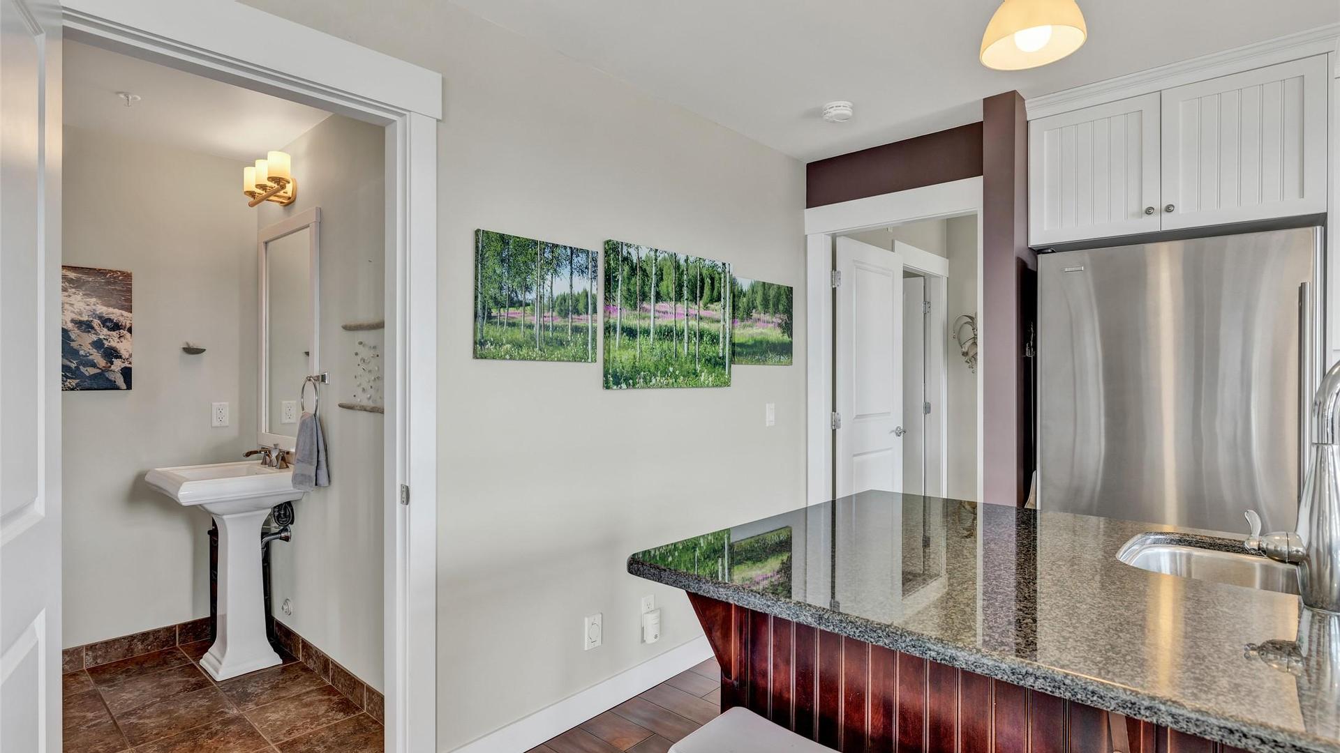 









2901


Abbott

Street, 305,
Kelowna,




BC
V1Y 1G7

