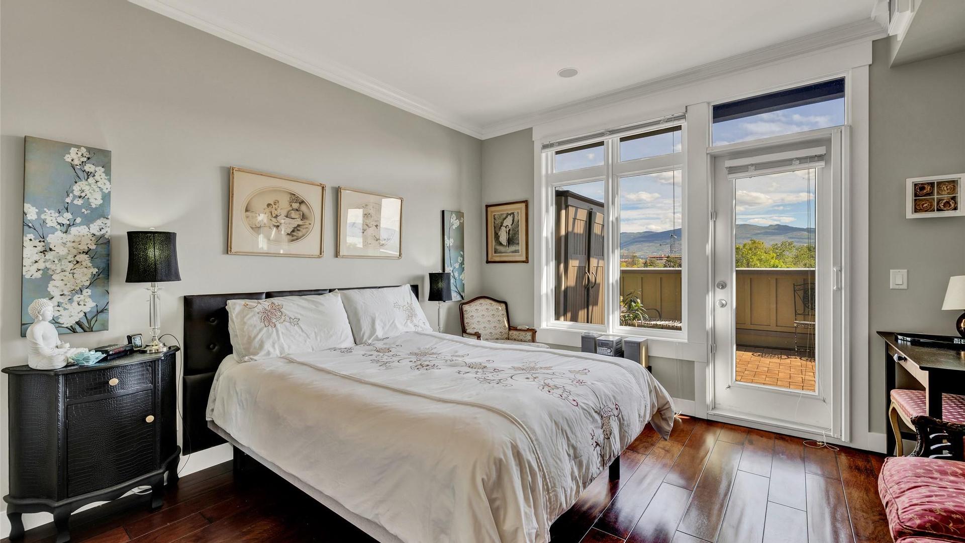 









2901


Abbott

Street, 305,
Kelowna,




BC
V1Y 1G7

