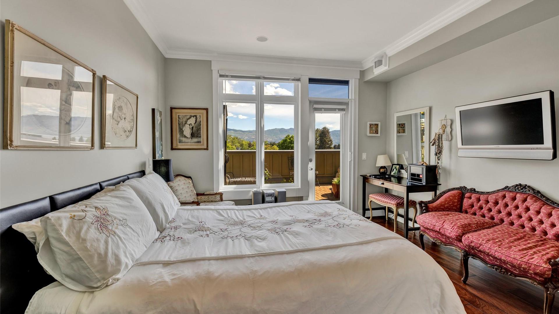 









2901


Abbott

Street, 305,
Kelowna,




BC
V1Y 1G7

