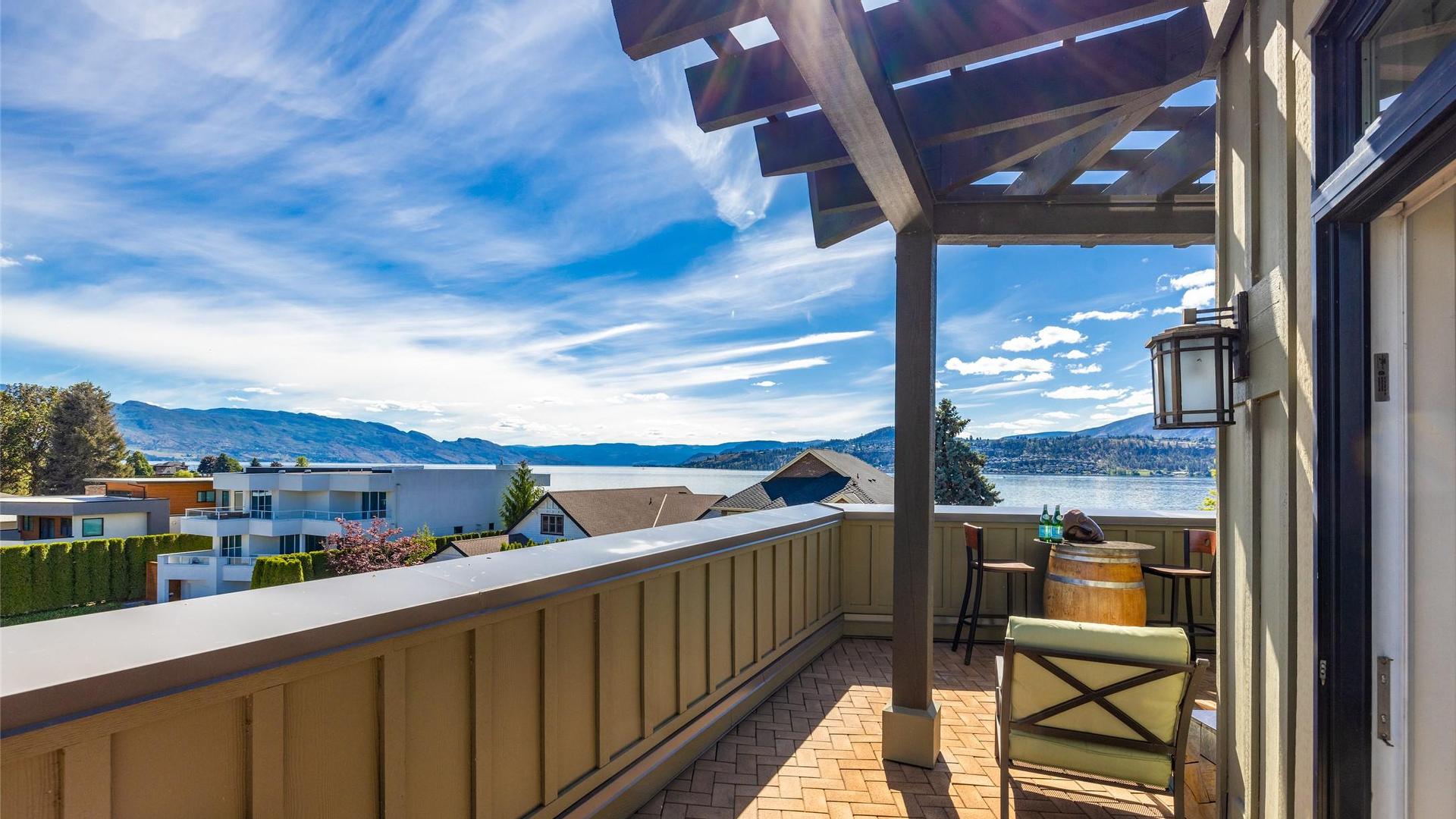 









2901


Abbott

Street, 305,
Kelowna,




BC
V1Y 1G7

