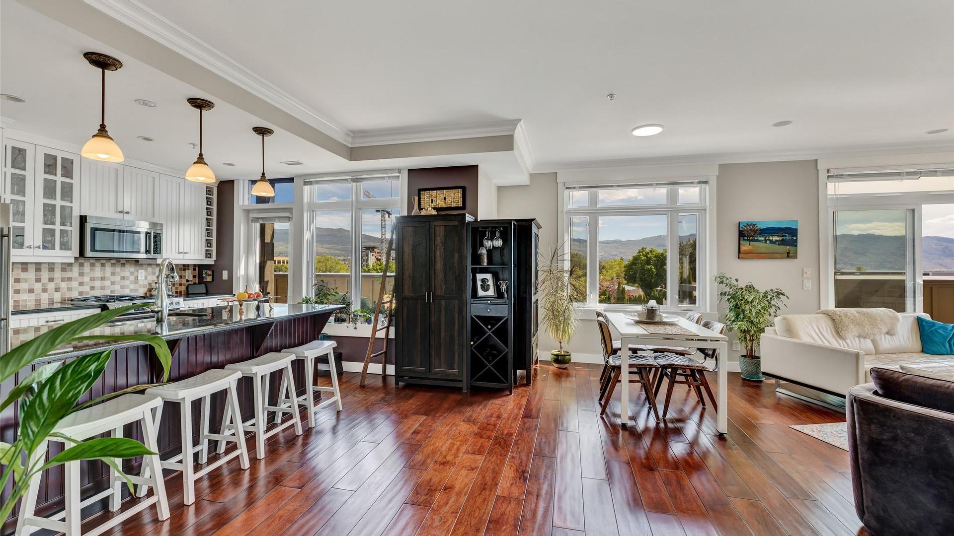 









2901


Abbott

Street, 305,
Kelowna,




BC
V1Y 1G7

