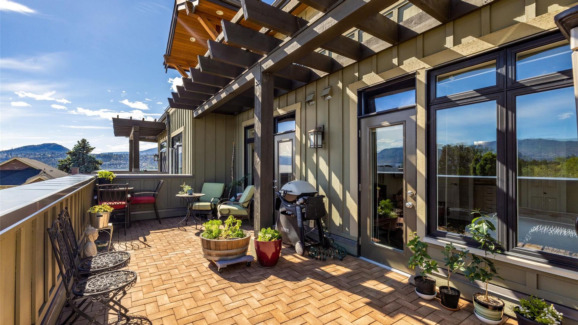 









2901


Abbott

Street, 305,
Kelowna,




BC
V1Y 1G7

