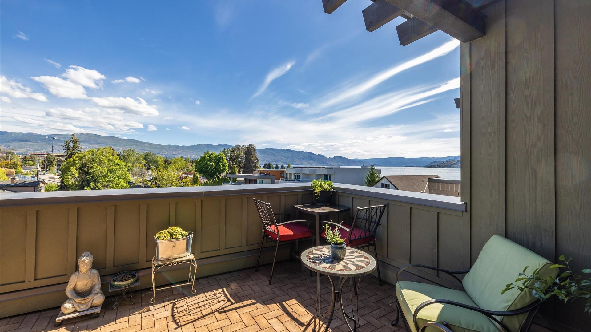 









2901


Abbott

Street, 305,
Kelowna,




BC
V1Y 1G7

