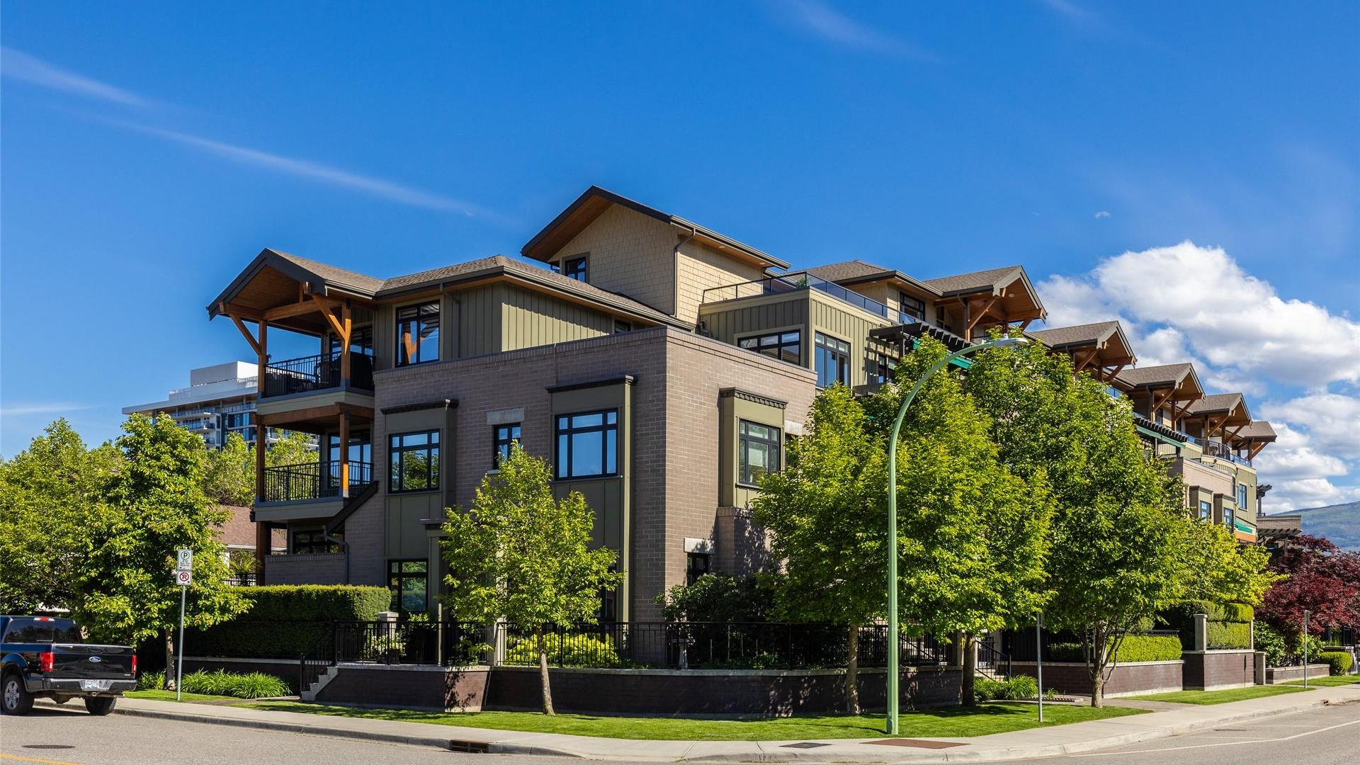 









2901


Abbott

Street, 305,
Kelowna,




BC
V1Y 1G7

