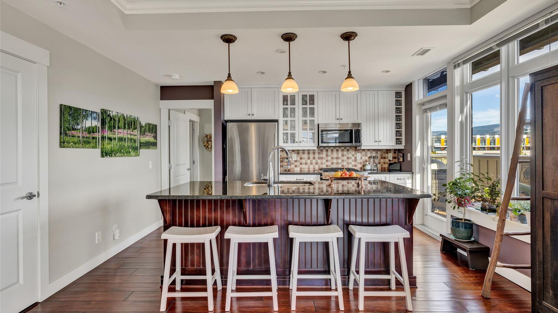 









2901


Abbott

Street, 305,
Kelowna,




BC
V1Y 1G7

