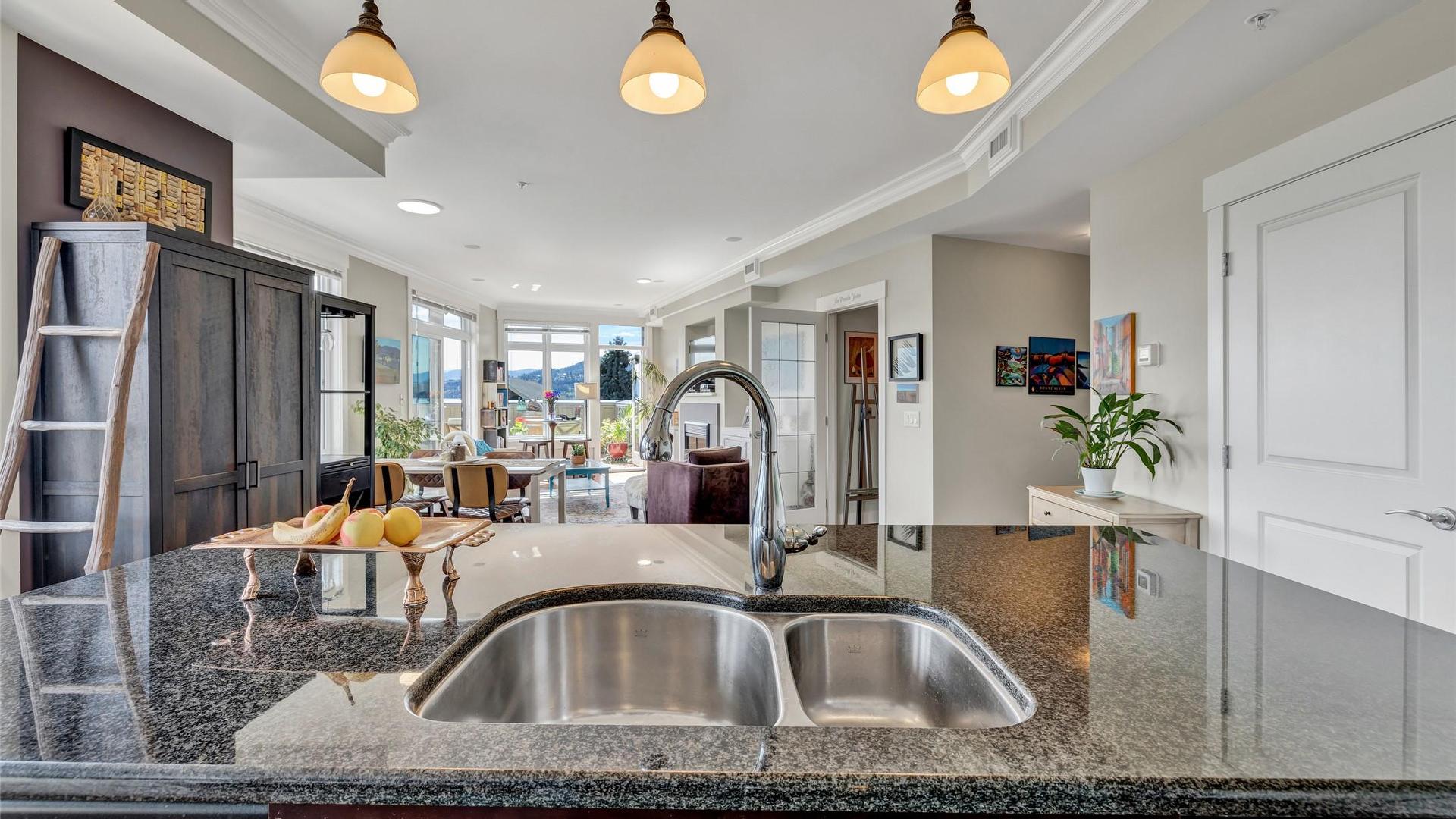 









2901


Abbott

Street, 305,
Kelowna,




BC
V1Y 1G7

