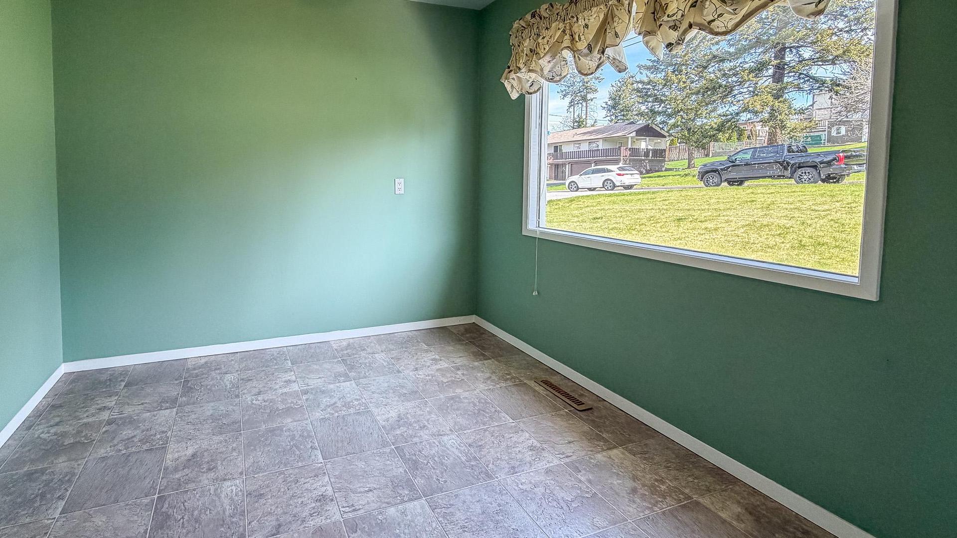 









811


28th

Avenue,
Cranbrook,




BC
V1C 3C8

