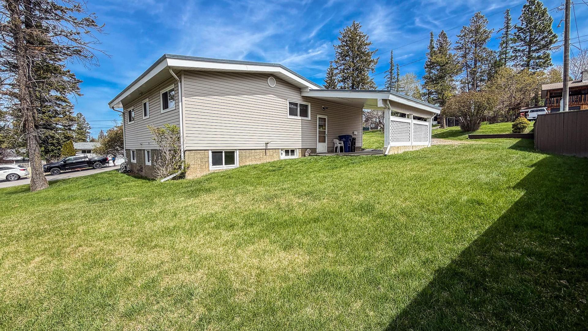 









811


28th

Avenue,
Cranbrook,




BC
V1C 3C8

