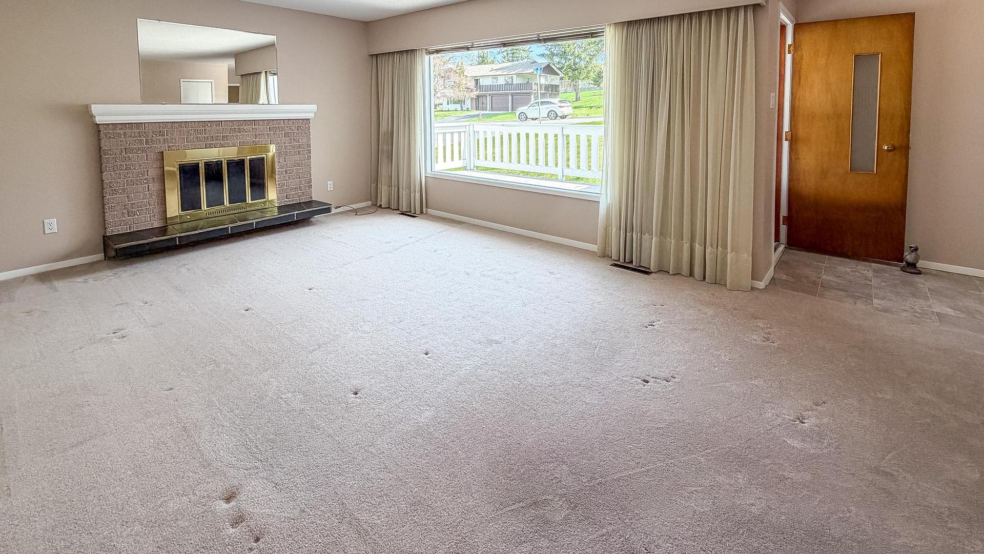 









811


28th

Avenue,
Cranbrook,




BC
V1C 3C8

