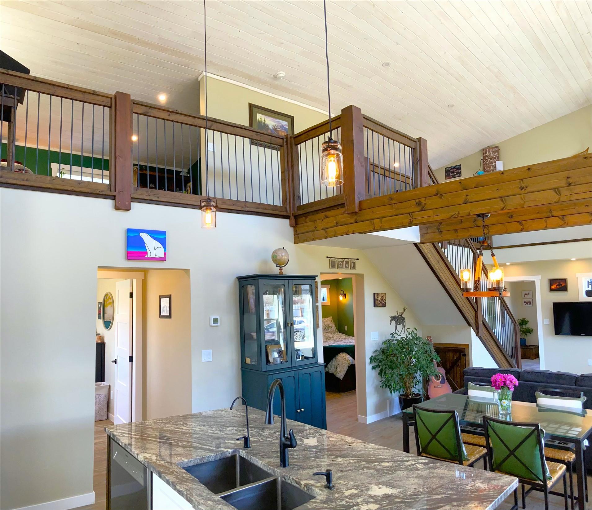









5469


RIVERVIEW FRONTAGE

Road,
Ta Ta Creek,




BC
V0B 2H0

