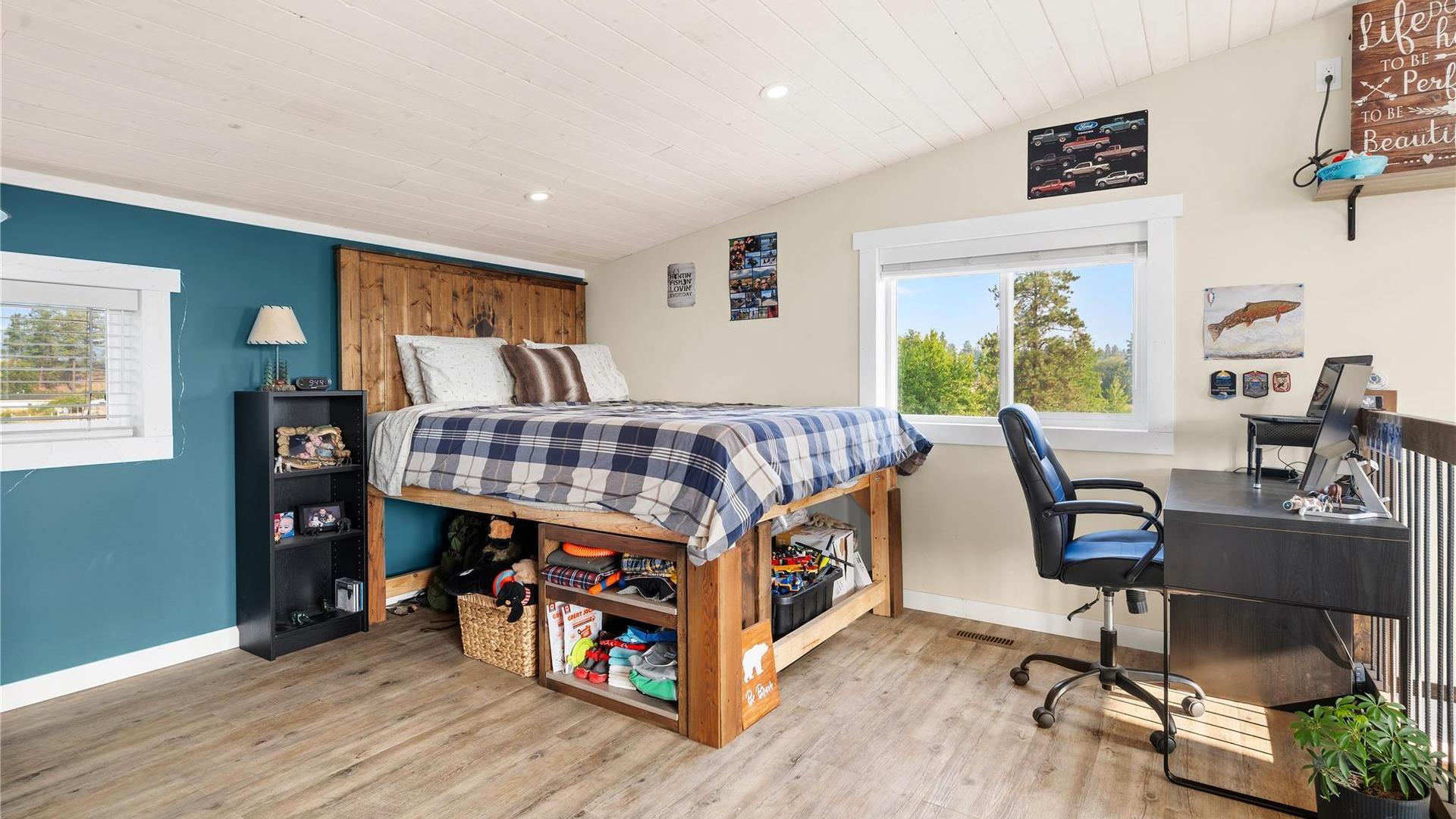 









5469


RIVERVIEW FRONTAGE

Road,
Ta Ta Creek,




BC
V0B 2H0

