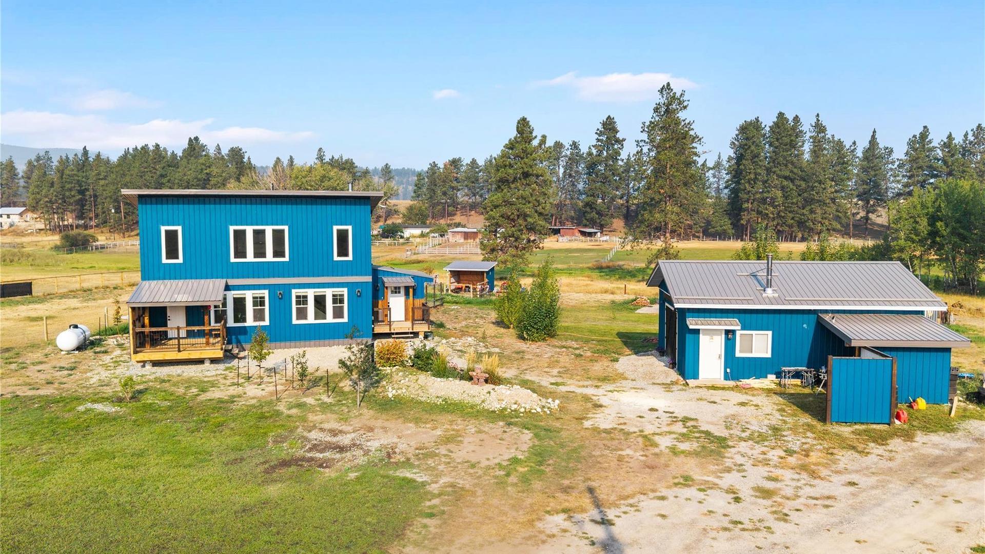 









5469


RIVERVIEW FRONTAGE

Road,
Ta Ta Creek,




BC
V0B 2H0

