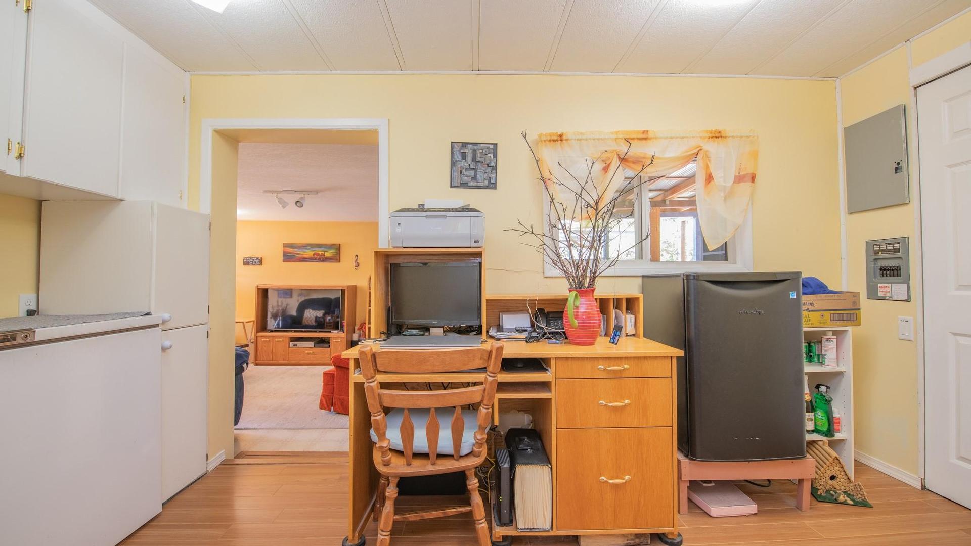 









15401


Kalamalka

Road, 321,
Vernon,




BC
V1B 1Z3

