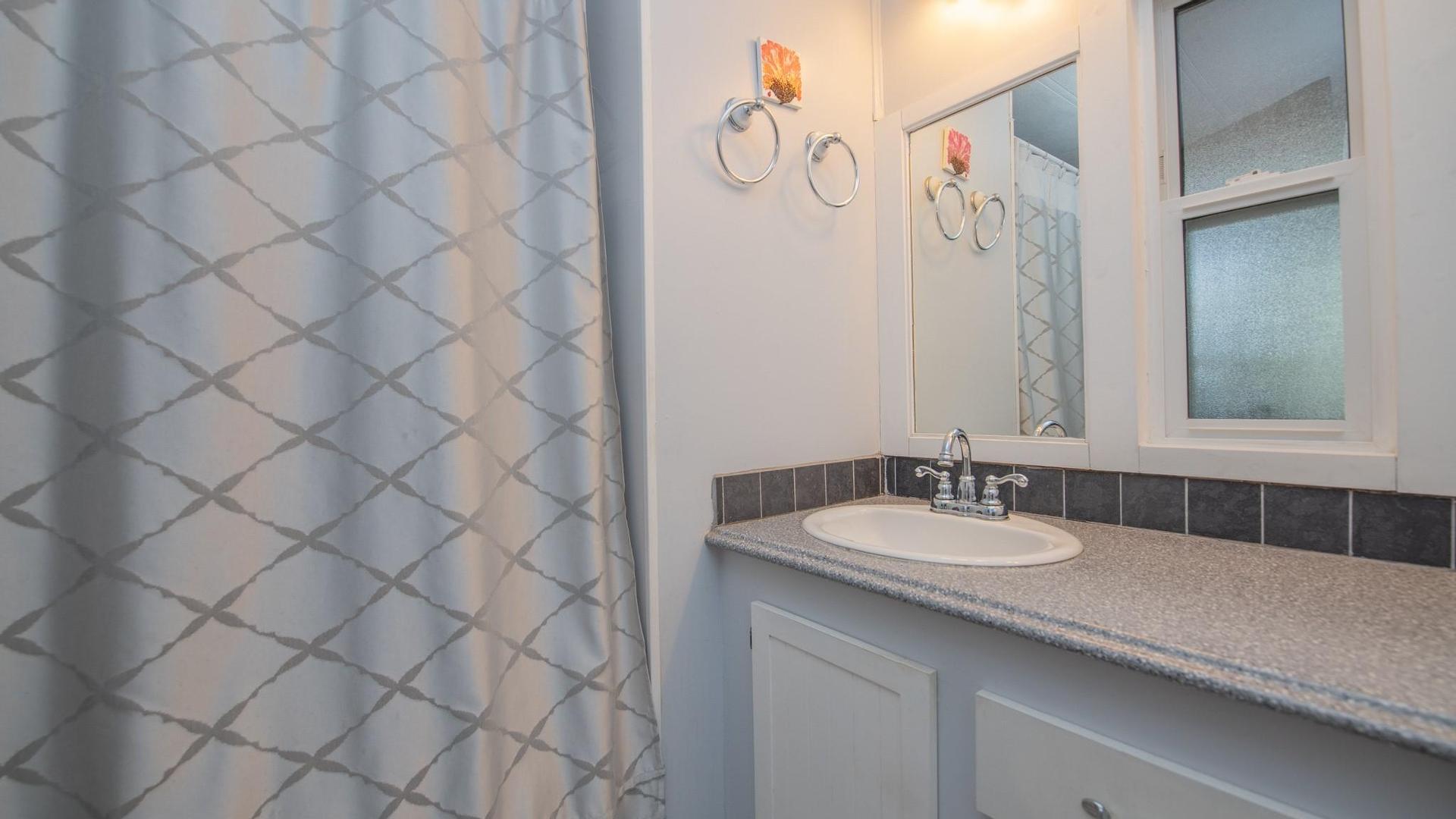 









15401


Kalamalka

Road, 321,
Vernon,




BC
V1B 1Z3

