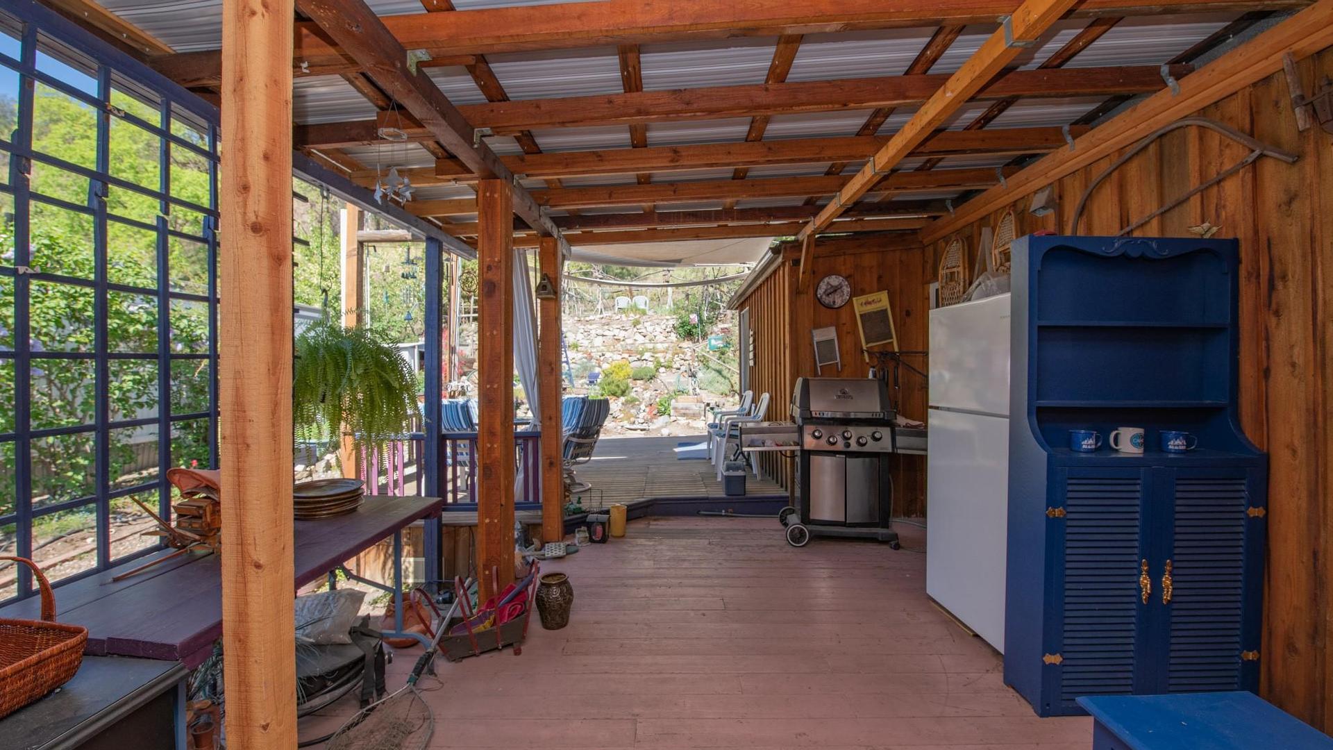 









15401


Kalamalka

Road, 321,
Vernon,




BC
V1B 1Z3

