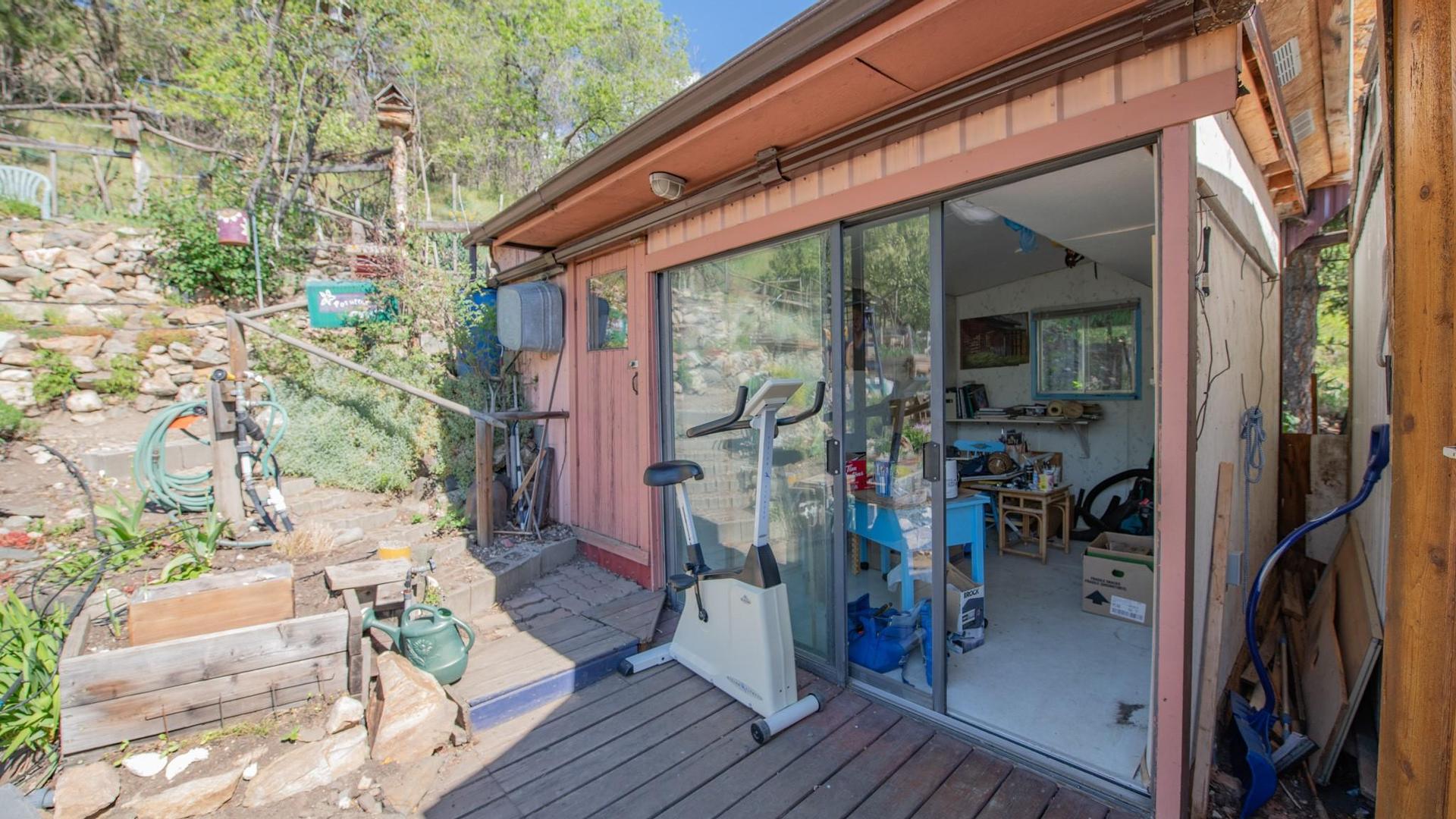 









15401


Kalamalka

Road, 321,
Vernon,




BC
V1B 1Z3

