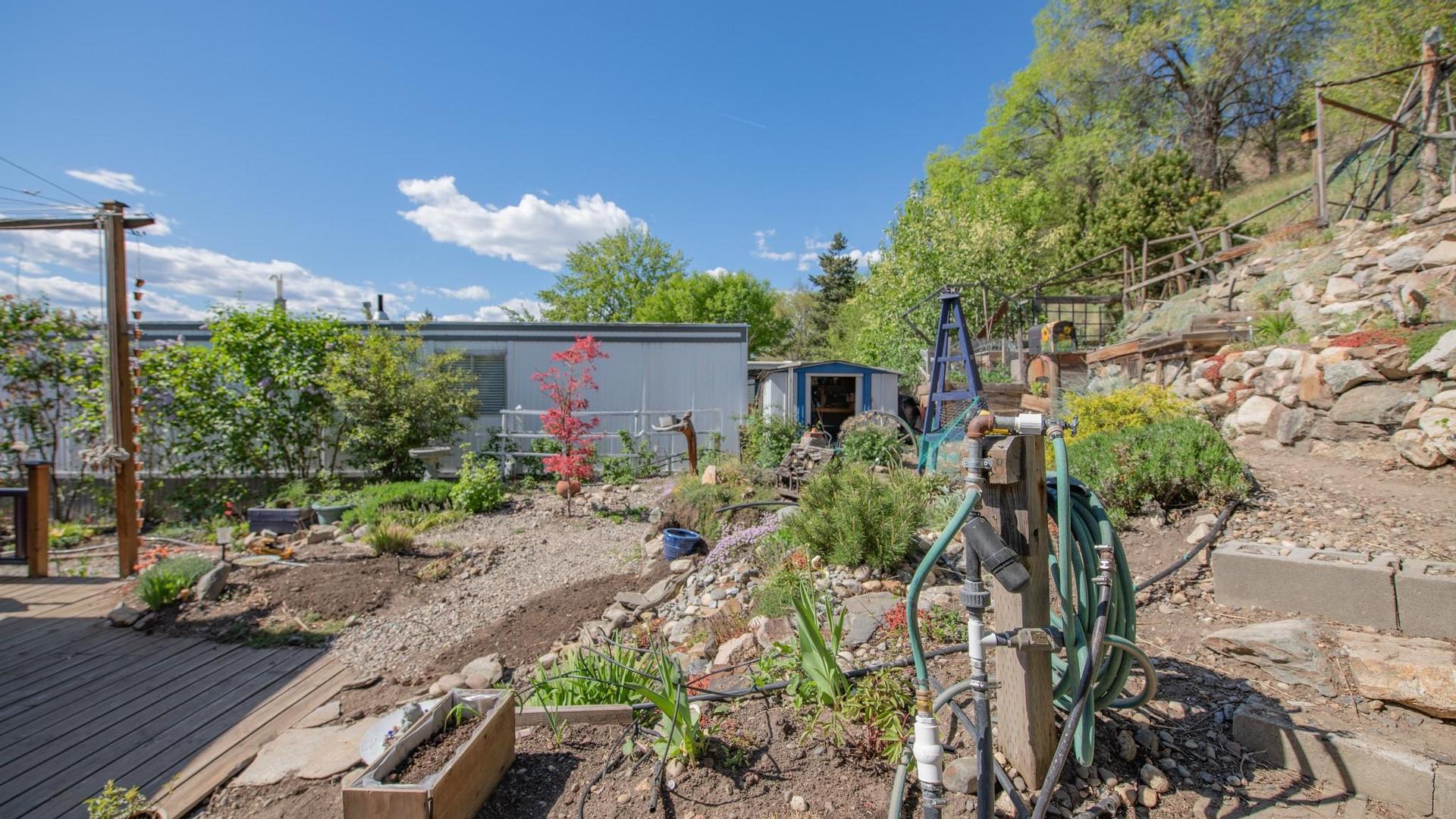 









15401


Kalamalka

Road, 321,
Vernon,




BC
V1B 1Z3


