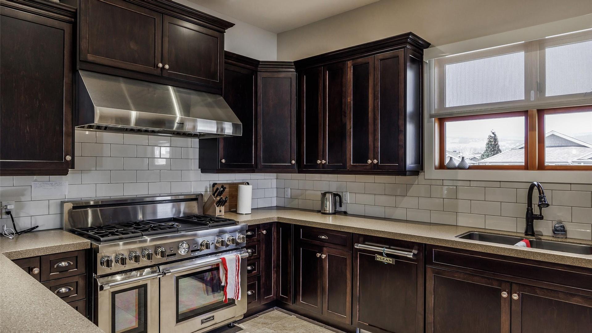 









2195


Mimosa

Drive,
West Kelowna,




BC
V4T 3A5


