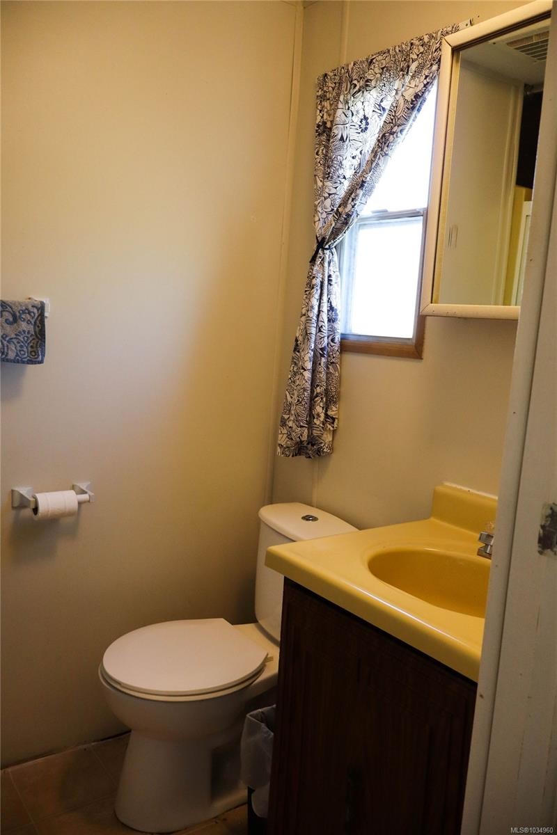 









7281


Klakish

Pl, 73,
Port Hardy,




BC
V0N 2P0


