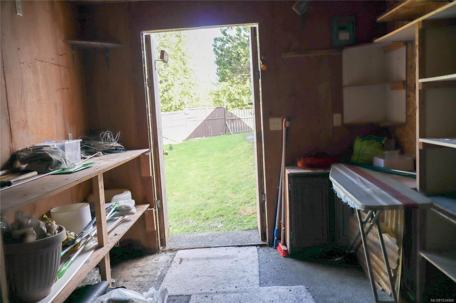 









7281


Klakish

Pl, 73,
Port Hardy,




BC
V0N 2P0

