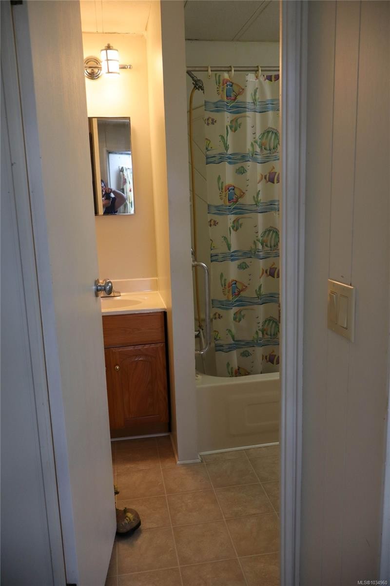 









7281


Klakish

Pl, 73,
Port Hardy,




BC
V0N 2P0

