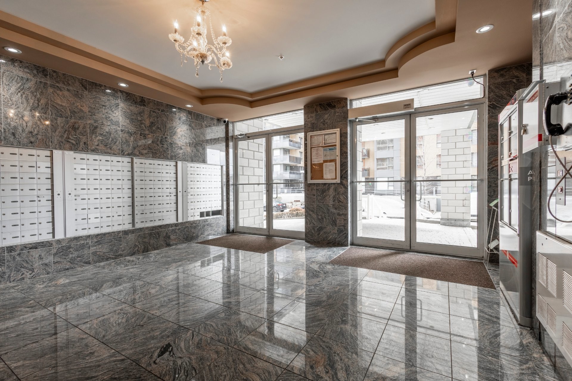 









7705


Rue du Mans

, 1502,
Montréal (Saint-Léonard),




QC
H1S2A2

