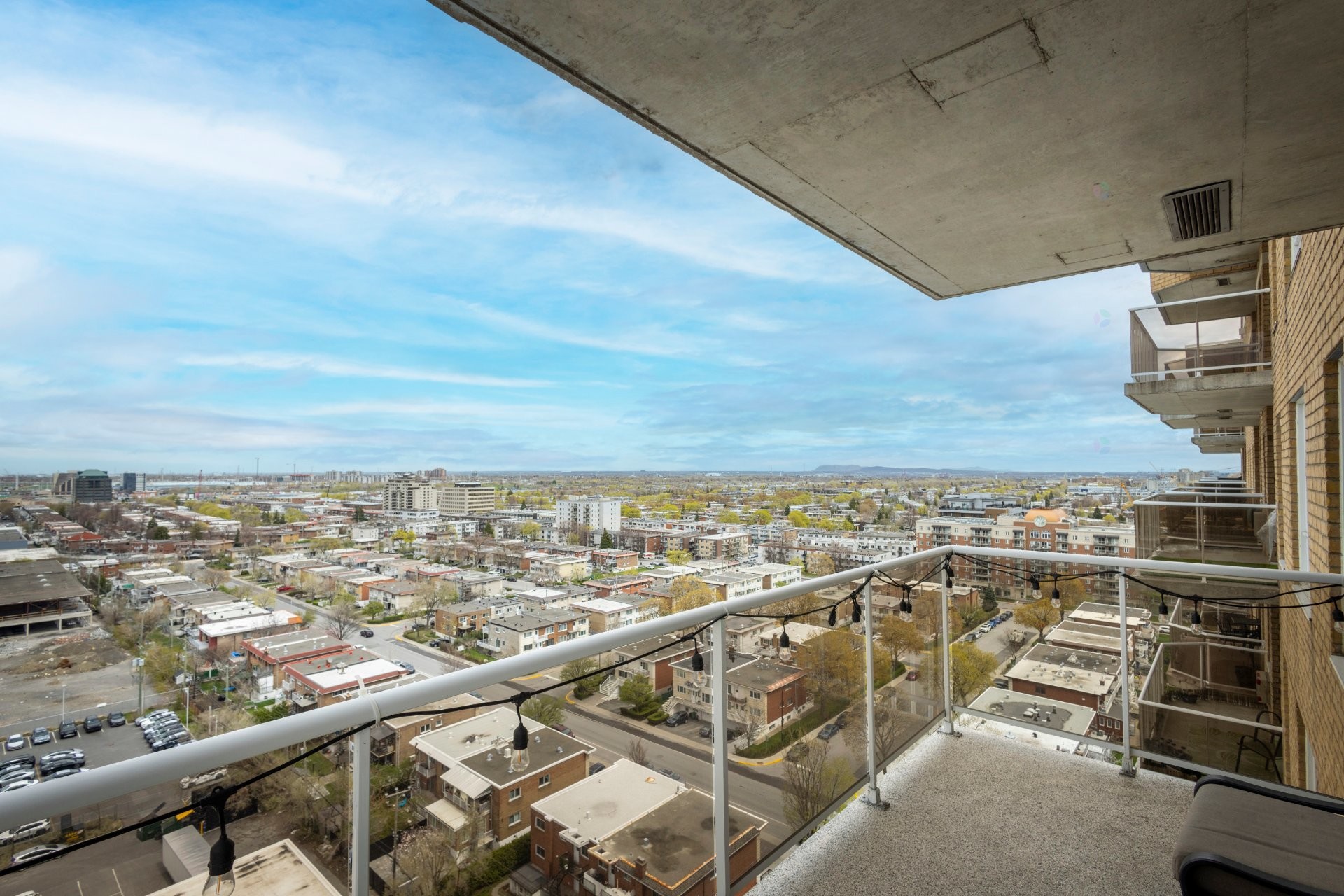 









7705


Rue du Mans

, 1502,
Montréal (Saint-Léonard),




QC
H1S2A2


