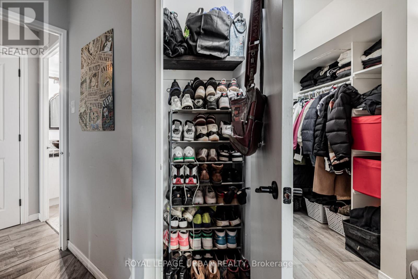 












505 - 25 MAITLAND STREET

,
Toronto,




Ontario
M4Y2W1

