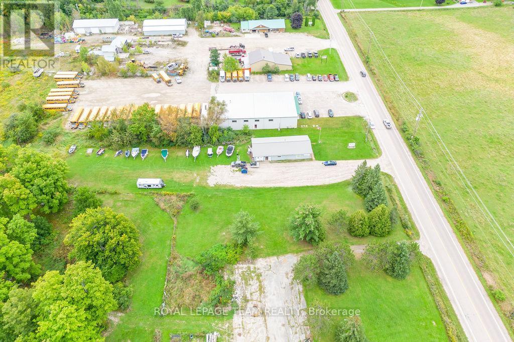 












00 GILLAN ROAD

,
Renfrew,







Ontario
K7V4L3

