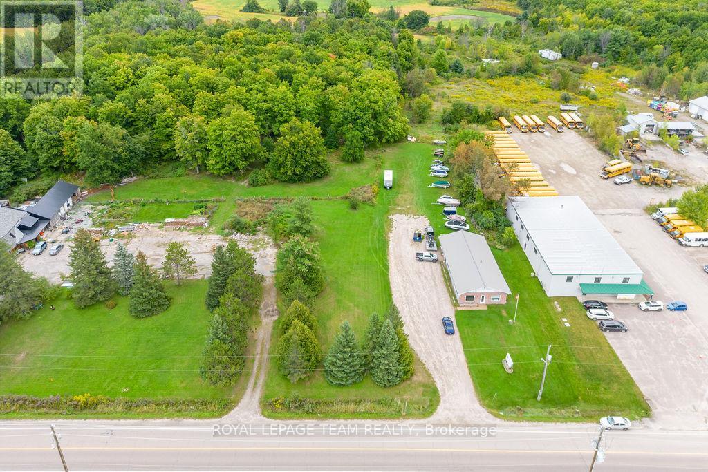 












00 GILLAN ROAD

,
Renfrew,







Ontario
K7V4L3

