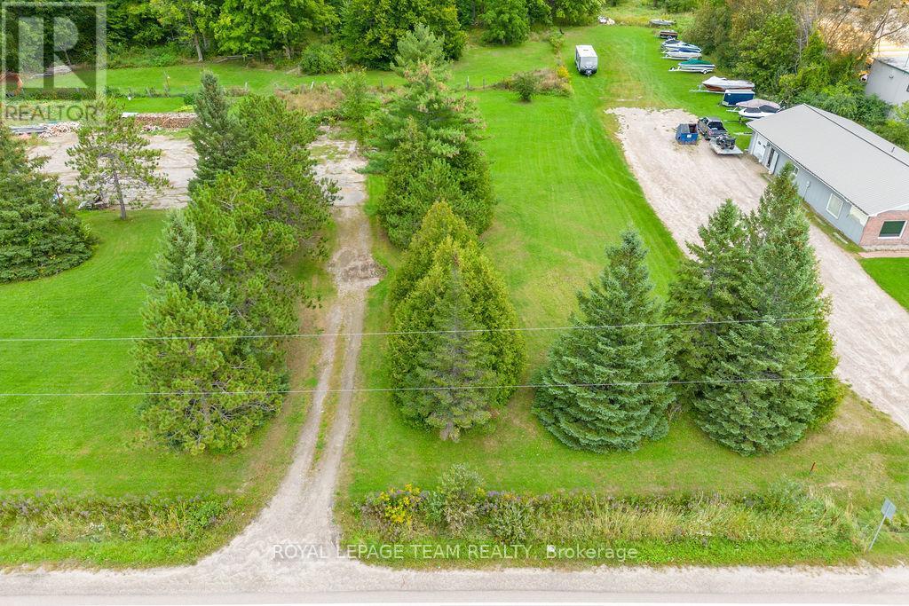 












00 GILLAN ROAD

,
Renfrew,







Ontario
K7V4L3

