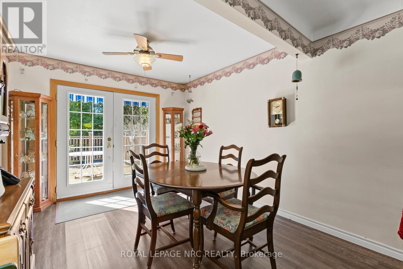 












21 UPPER CANADA DRIVE

,
Niagara-on-the-Lake (Town),




Ontario
L0S1J0

