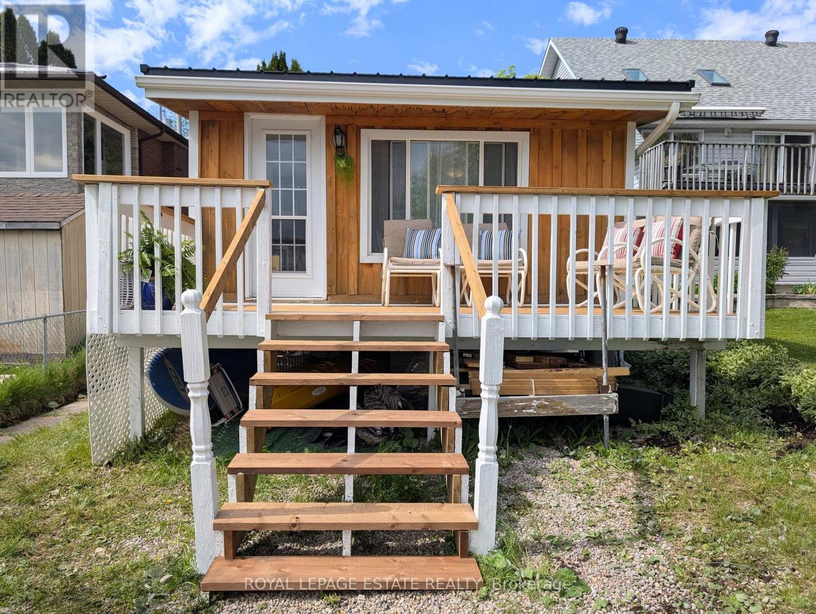 












2233 NORTH ORR LAKE ROAD

,
Springwater,




Ontario
L0L1P0

