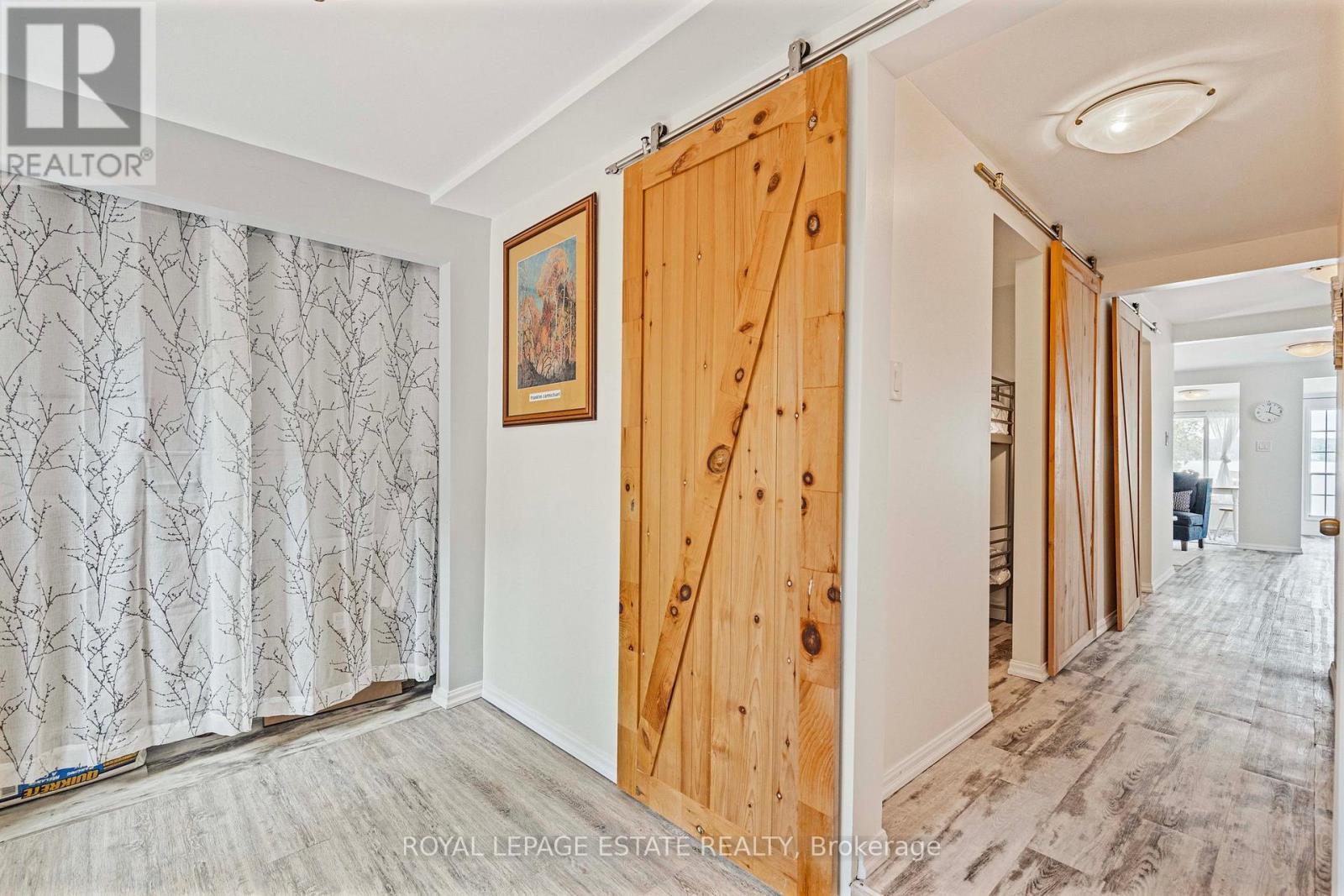 












2233 NORTH ORR LAKE ROAD

,
Springwater,




Ontario
L0L1P0

