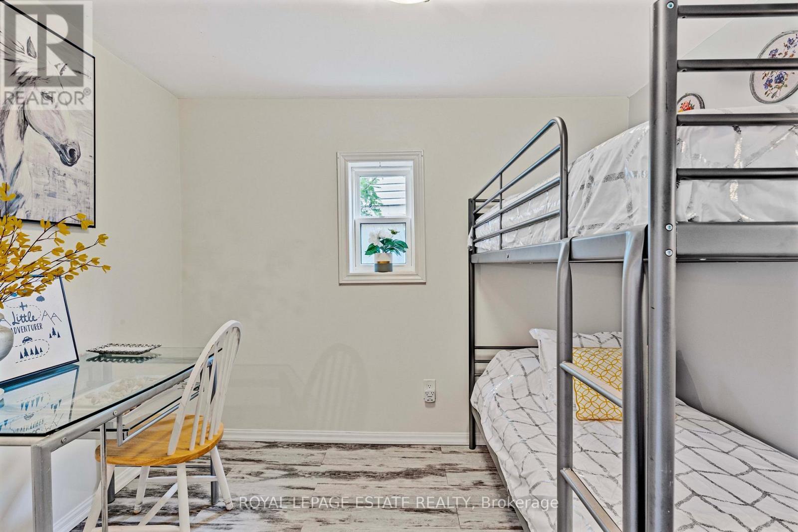 












2233 NORTH ORR LAKE ROAD

,
Springwater,




Ontario
L0L1P0

