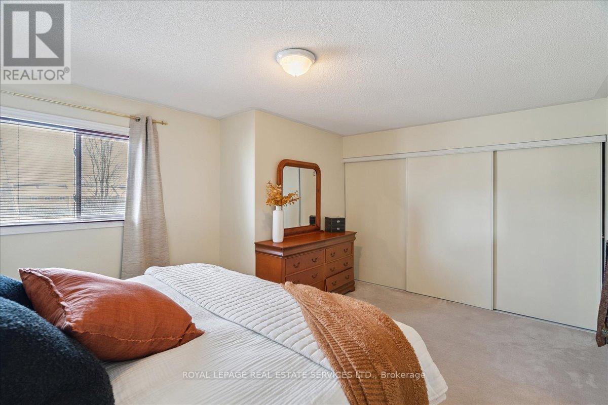 












14 - 2871 DARIEN ROAD

,
Burlington,




Ontario
L7M4R6

