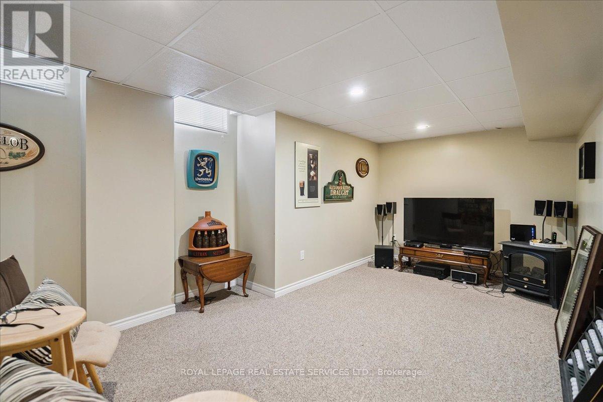 












14 - 2871 DARIEN ROAD

,
Burlington,




Ontario
L7M4R6

