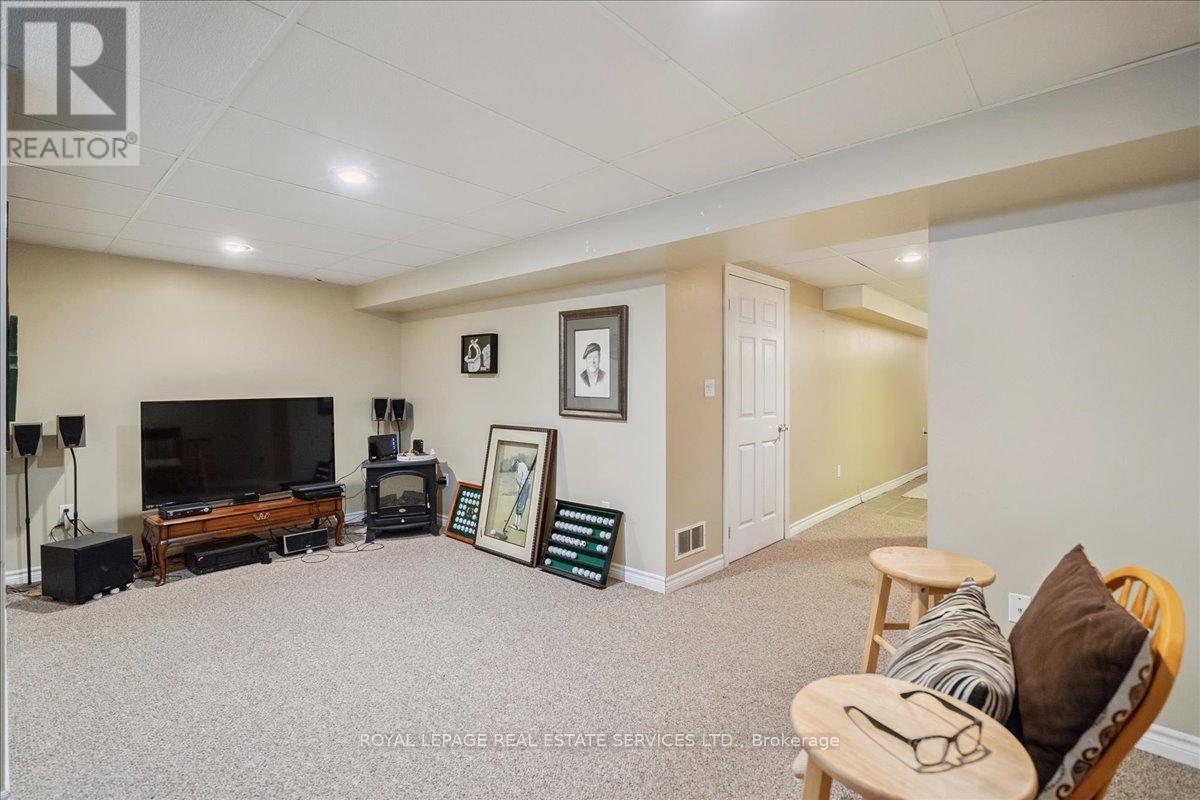 












14 - 2871 DARIEN ROAD

,
Burlington,




Ontario
L7M4R6

