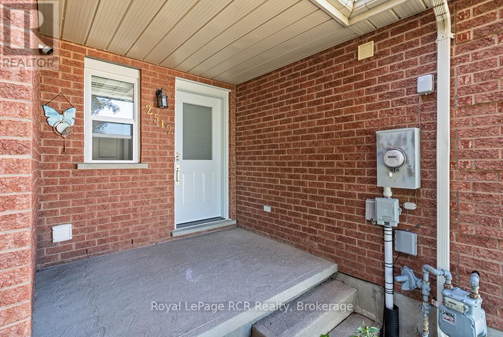 












2512 - 2512 8TH AVENUE A AVENUE E

,
Owen Sound,




Ontario
N4K6W5

