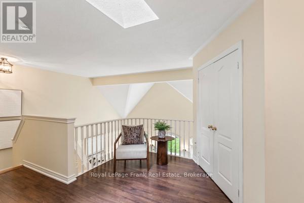












30 - 30 GIDLEY LANE

,
Ajax (Central),




Ontario
L1T4Z7

