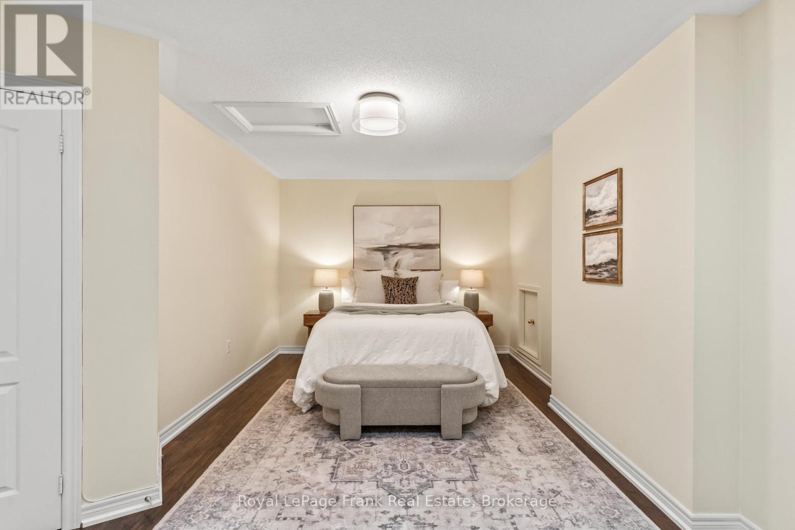 












30 - 30 GIDLEY LANE

,
Ajax (Central),




Ontario
L1T4Z7

