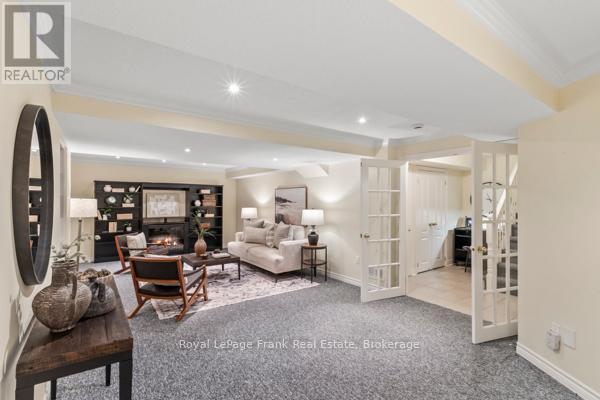 












30 - 30 GIDLEY LANE

,
Ajax (Central),




Ontario
L1T4Z7

