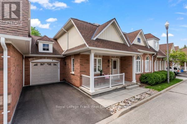 












30 - 30 GIDLEY LANE

,
Ajax (Central),




Ontario
L1T4Z7

